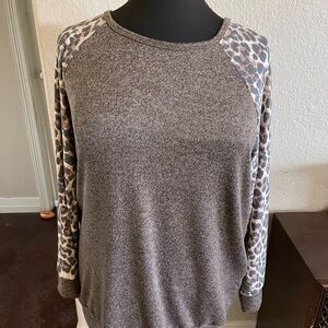Leopard Print Sleeve Women's Top